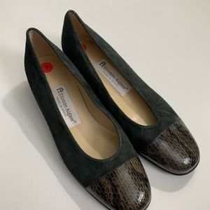 Etienne Aigner dark green suede snakeskin flats 7M